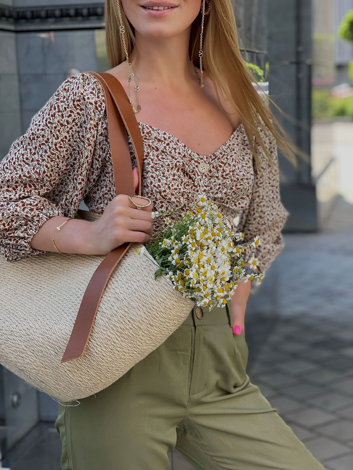 Top in a print with buttons